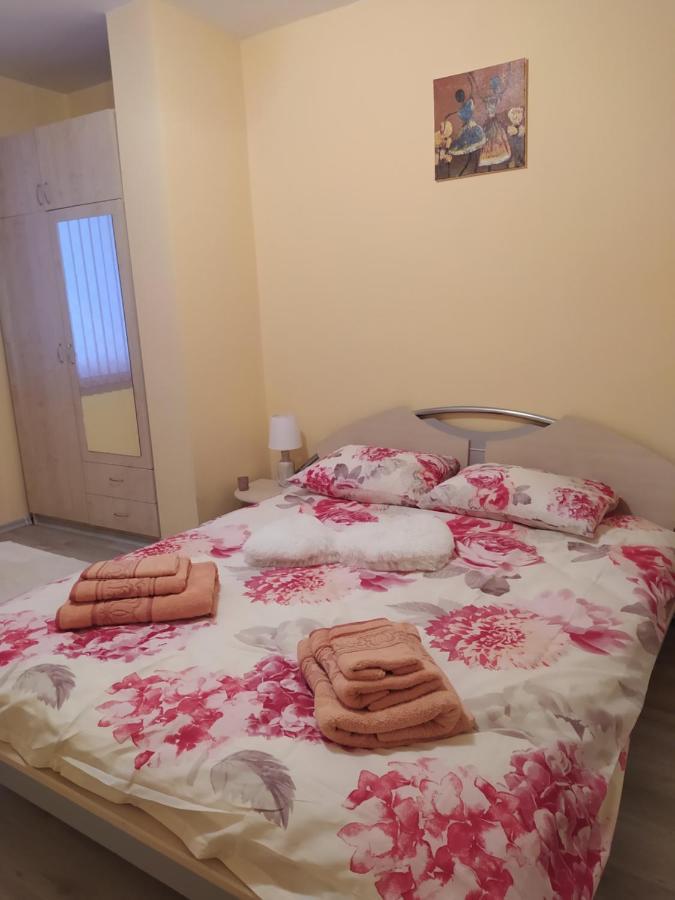 Raia Apartamento Stara Zagora Exterior foto